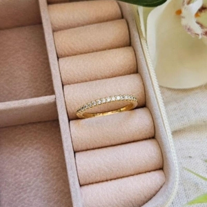 Anel Meia Aliança Zirconia Cristal
