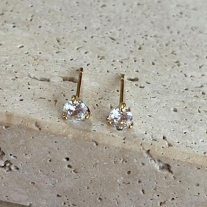 Brinco Chatão Zirconia Cristal