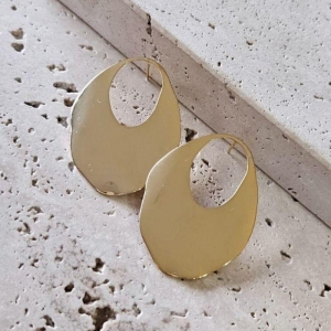 Brinco Oval Vazado