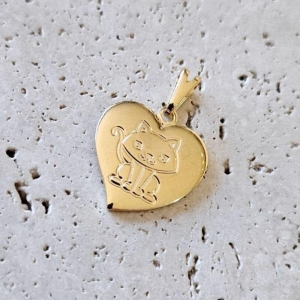 Pingente Gato no Coração (1,5x1,5cm)