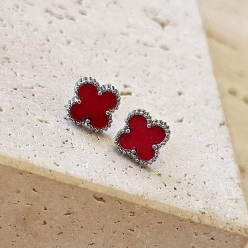 Brinco Van Cleef Peq em Aço Inox Vermelho