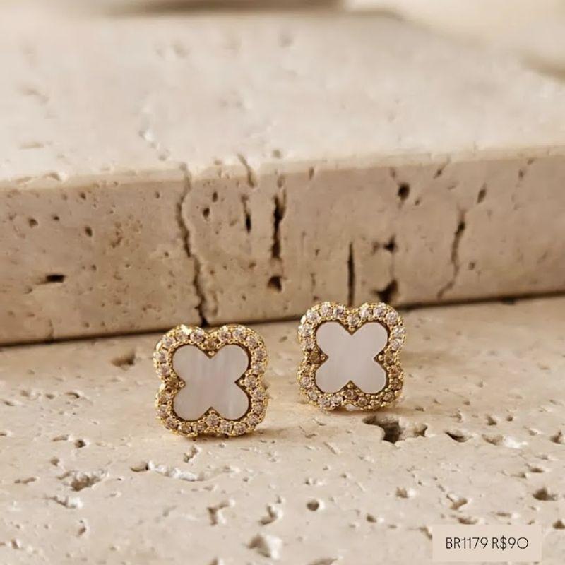 Brinco Van Cleef Madre Pérola