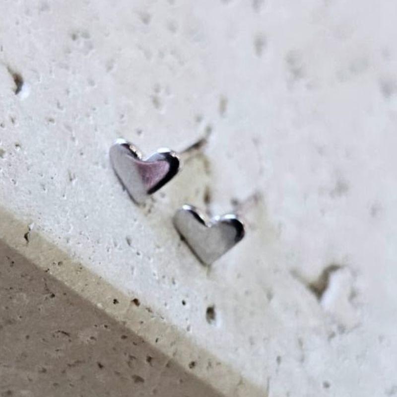 Brinco Coração Fixo Cheio Pq