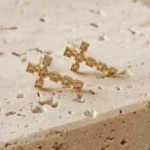 Brinco Crucifixo com Zirconias