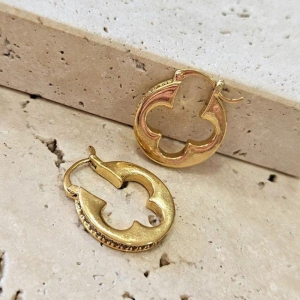 Brinco Argola Desenhada Van Cleef