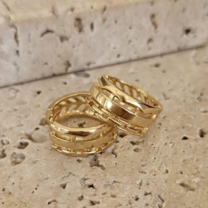 Brinco Argola Detalhes Corrente