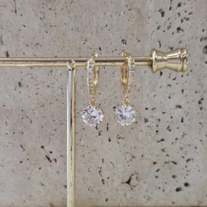 Brinco Argola Zirconia Redonda Cravejada