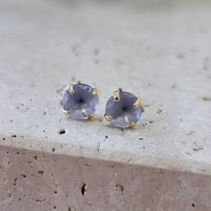 Brinco Chatão Lilas Leitoso Gde