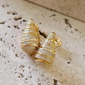 Brinco Colmeia Cravejada