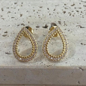 Brinco Gota Coração Cravejado Vazado