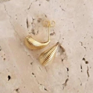 Brinco Gota Risca de Giz Pequena