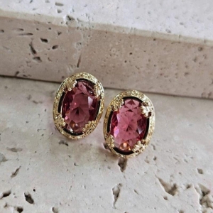 Brinco Oval Pedra Rubi Caixa