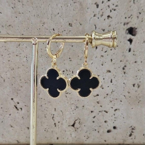 Brinco Van Cleef Negro