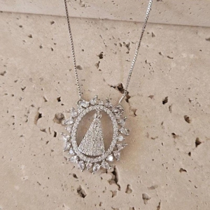 Gargantilha Nossa Senhora Oval Cravejada 45cm