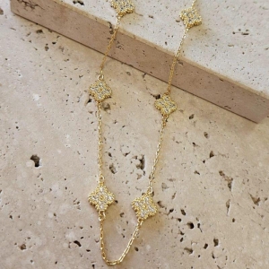 Gargantilha Van Cleef  Cravejada 45cm