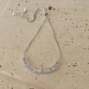 Pulseira Fio de Zirconias Baguete  Ajustável
