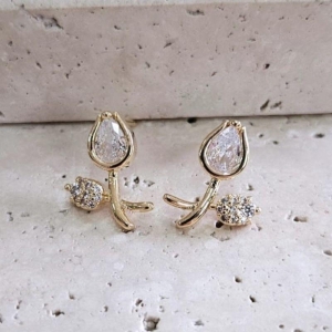 Brinco Flor Tulipa com Zirconia