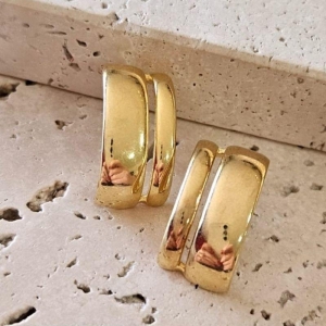 Brinco Meia Argola Chapa