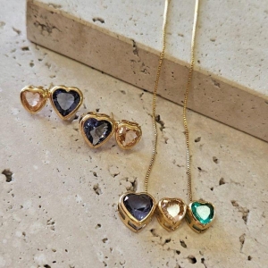 Conjunto Três Corações Coloridos 45cm