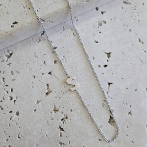 Gargantilha Letra S Tranversal 50cm