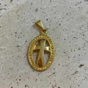 Pingente Cruz Oval Masculina (2,2x1,5cm)