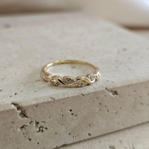 Anel Infinito Entrelaçado Liso e Cravejado