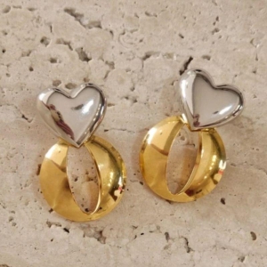 Brinco Coração com Circulo