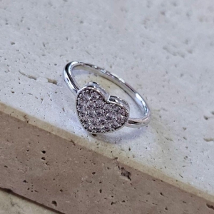 Anel Coração Cravejado Alto