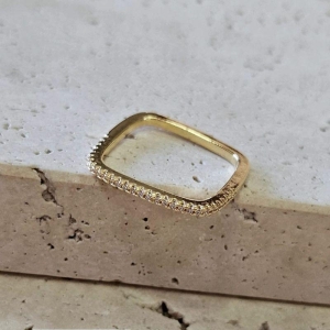 Anel Quadrado Cravejado Fino