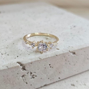 Anel Solitario 5 Zirconias