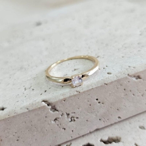 Anel Solitario Cristal Pedra Baixa