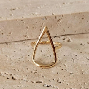 Anel Triangulo Vazado