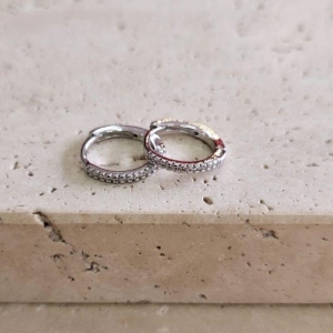 Brinco Argola Cravejada Fina Gde