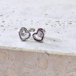 Brinco Coração Vazado Gordinho Peq