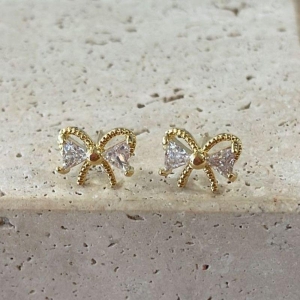 Brinco Lacinho Zirconia Cristal