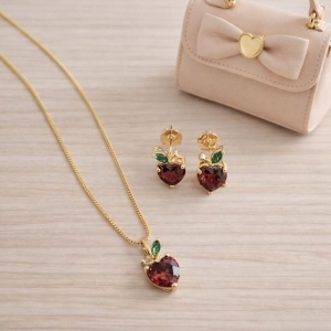 Conjunto Maçã em Zirconia 40cm