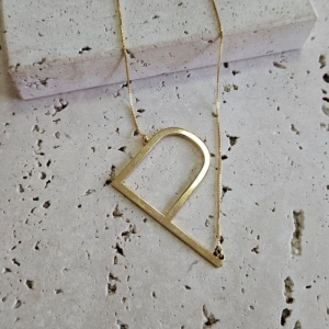 Gargantilha Inicial Inclinada P