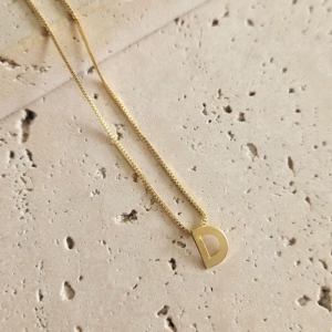 Gargantilha Letra D Mini 45cm