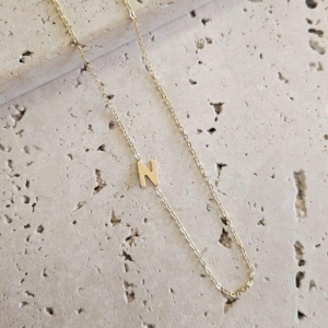 Gargantilha Letra N Tranversal 50cm