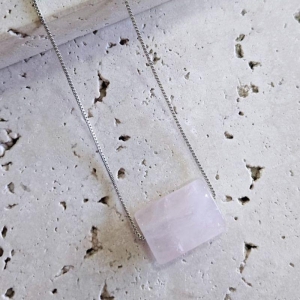 Gargantilha Pedra Natural Quartzo Rosa 45cm