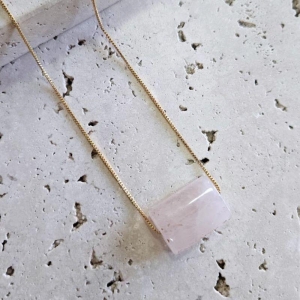 Gargantilha Pedra Natural Quartzo Rosa 45cm