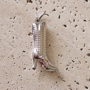 Pingente Bota (2,5x1,7cm)