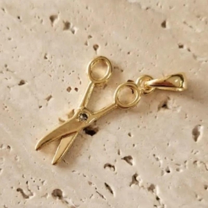 Pingente Tesoura (2,7x1,8cm)