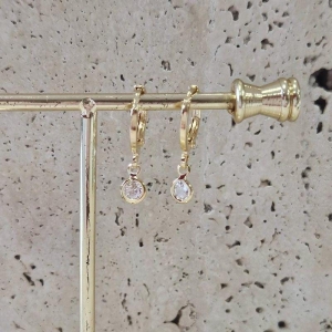 Brinco Argola com Zirconia 4mm