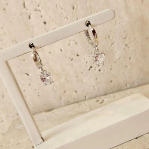 Brinco Argola Coração Zirconia Médio