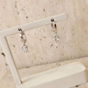 Brinco Argola Coração Zirconia Pequeno