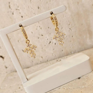 Brinco Argola Crucifixo Cravejado