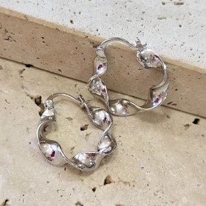 Brinco Argola Torcida