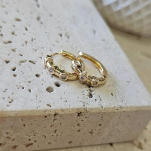 Brinco Argolinha 3 Zirconias Gde