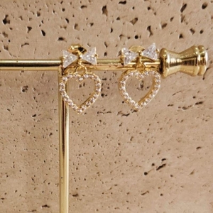 Brinco Coração com Laço